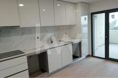 Apartamento T3 para Venda em Corroios