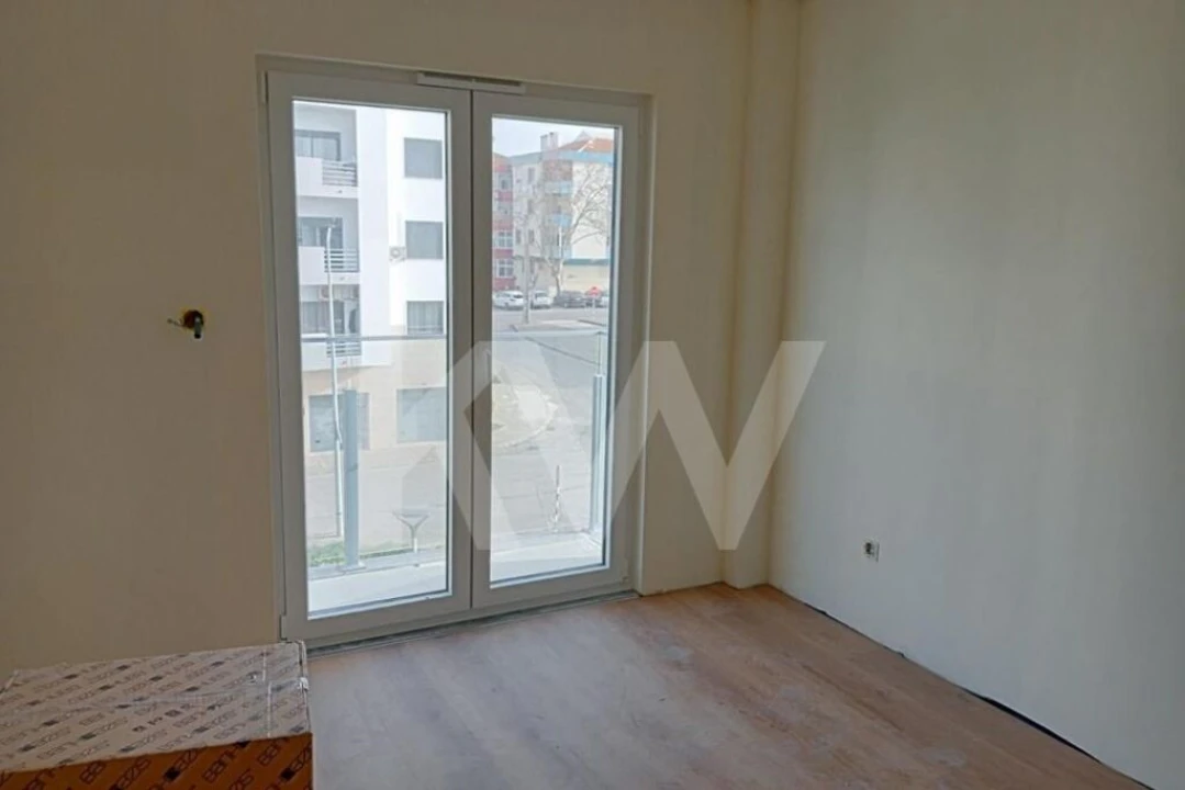 Apartamento T3 para Venda em Corroios Foto 10