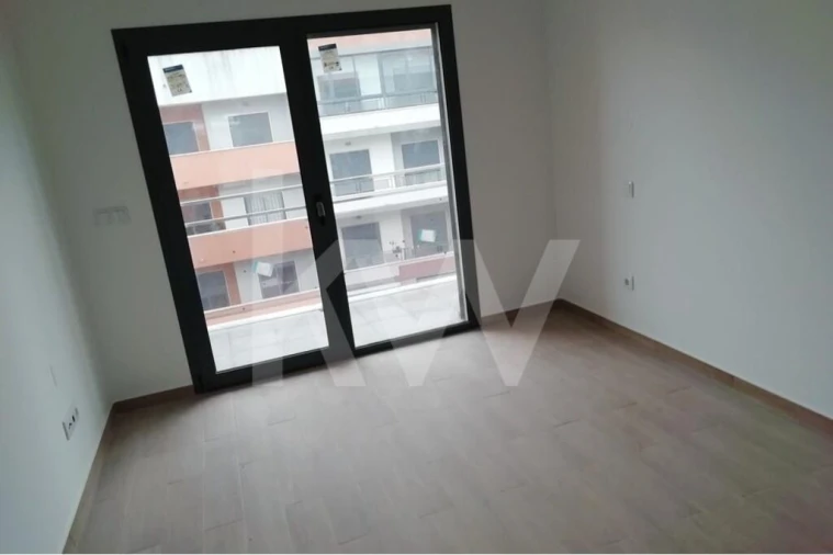 Apartamento T3 para Venda em Corroios Foto 4