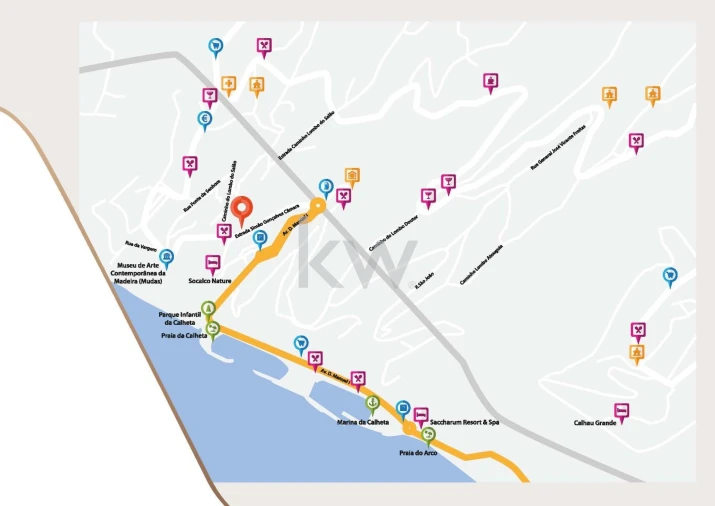 Apartamento T1 para Venda em Arco da Calheta Foto 9