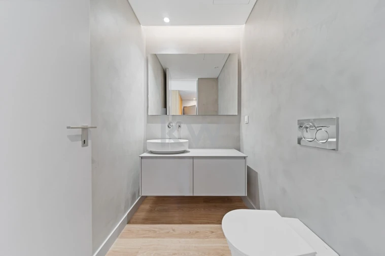 Apartamento T1 para Venda em Arco da Calheta Foto 29