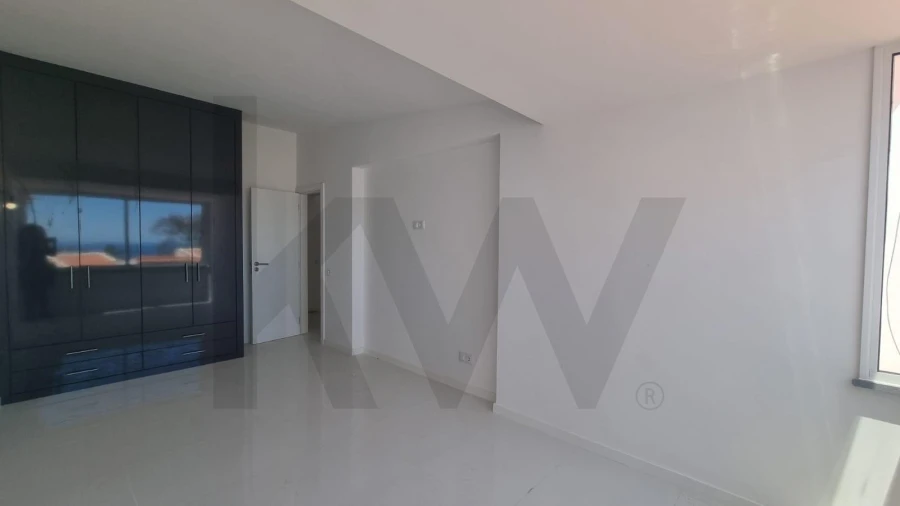 Moradia T4 para Venda em Funchal (São Pedro) Foto 10