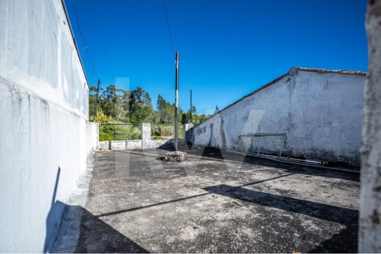 Moradia T4 para Venda em Cernache Foto 31