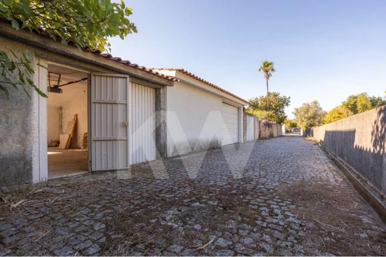 Moradia T4 para Venda em Cernache Foto 38