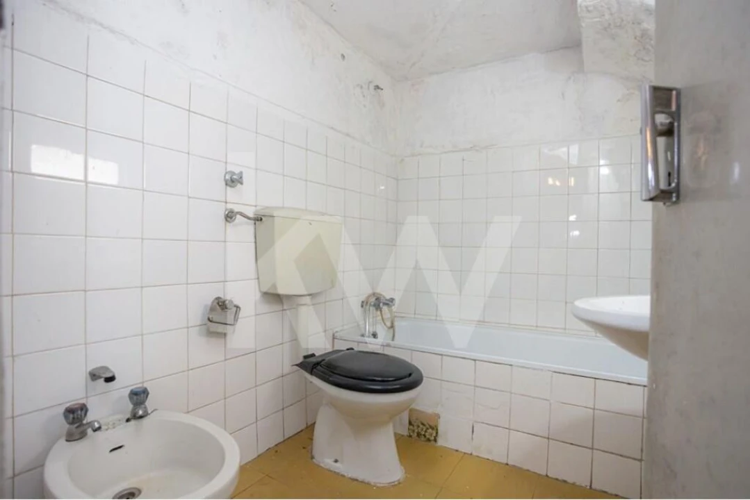 Moradia T4 para Venda em Cernache Foto 23