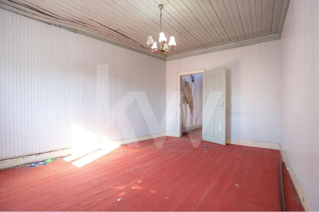 Moradia T4 para Venda em Cernache Foto 18