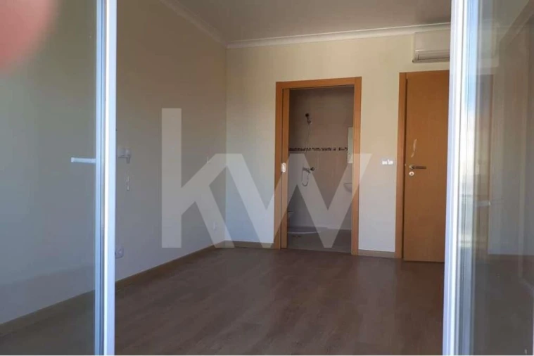 Moradia T11 para Venda em Carcavelos e Parede Foto 7