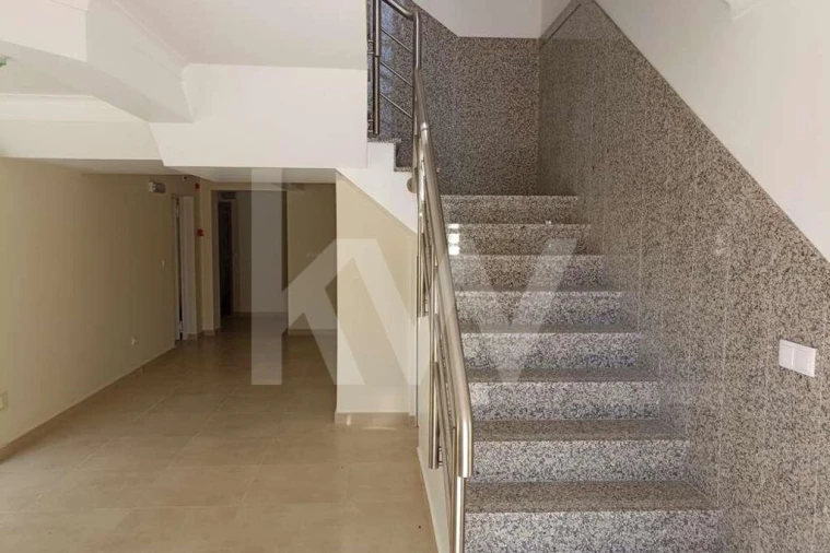 Moradia T11 para Venda em Carcavelos e Parede Foto 15