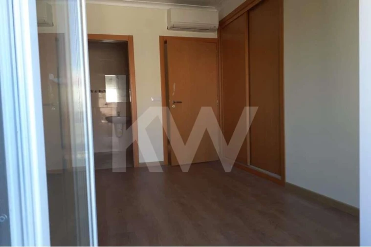 Moradia T11 para Venda em Carcavelos e Parede Foto 6