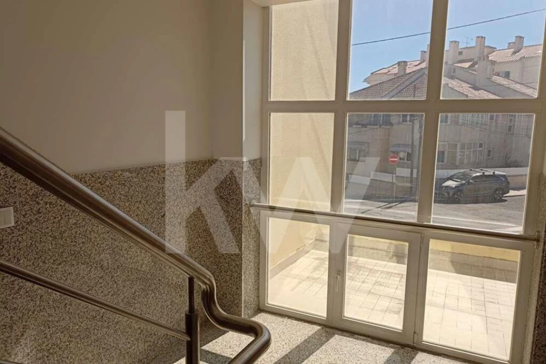 Moradia T11 para Venda em Carcavelos e Parede Foto 13