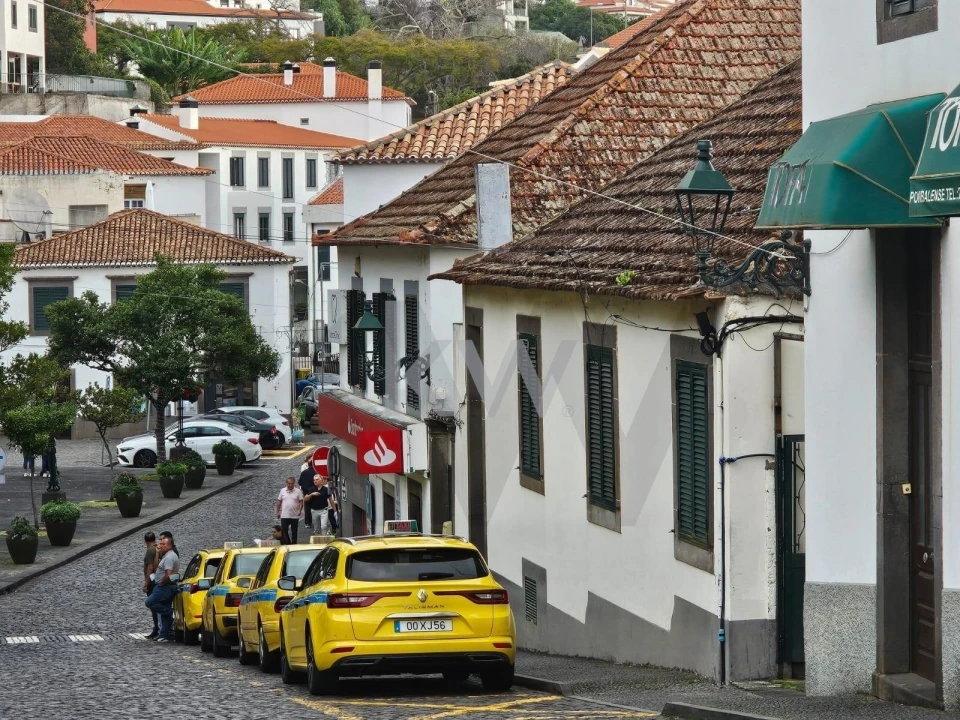 Moradia T5 para Venda em Santa Cruz Foto 10