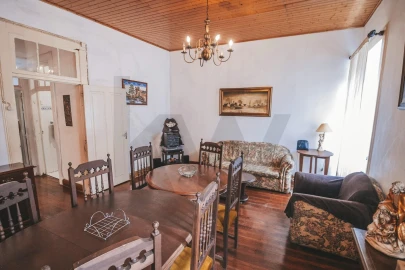 Moradia T5 para Venda em Santa Cruz