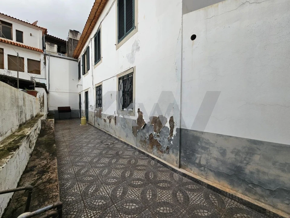 Moradia T5 para Venda em Santa Cruz Foto 3