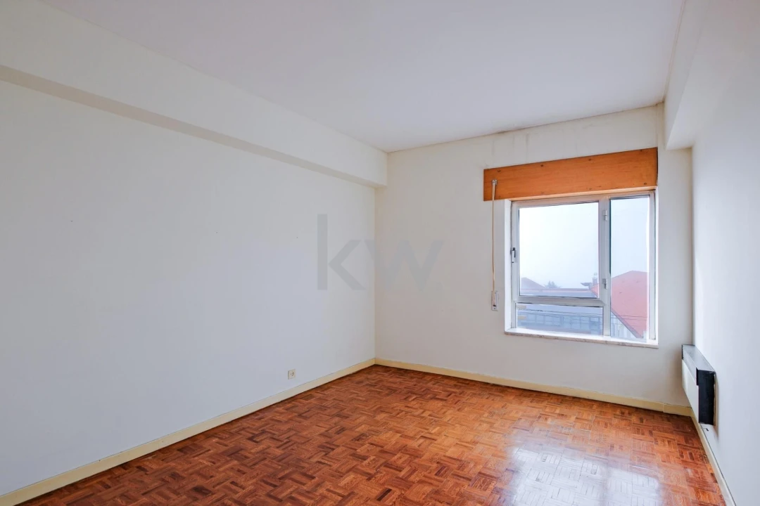 Apartamento T4 para Venda em Cebolais de Cima e Retaxo Foto 9