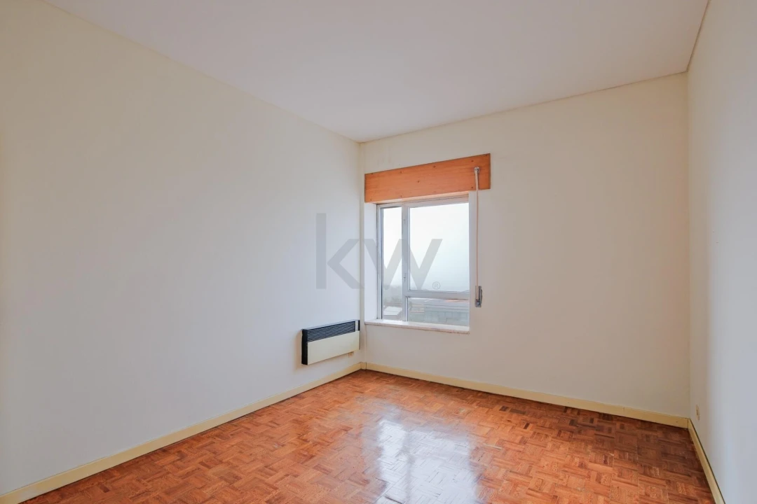 Apartamento T4 para Venda em Cebolais de Cima e Retaxo Foto 10