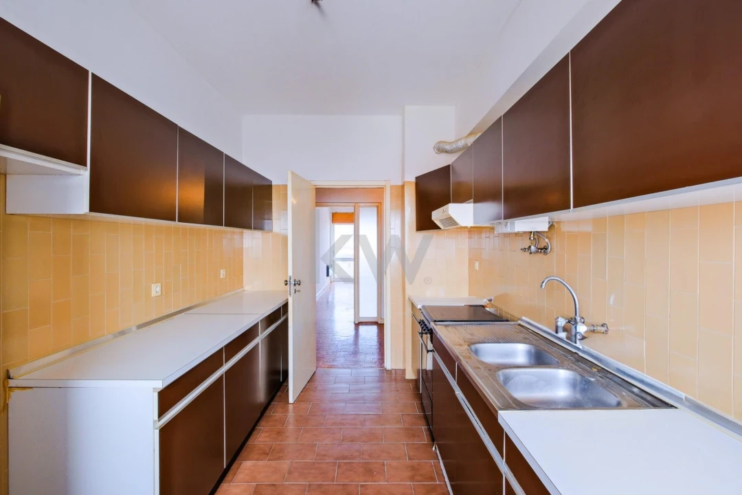 Apartamento T4 para Venda em Cebolais de Cima e Retaxo Foto 3