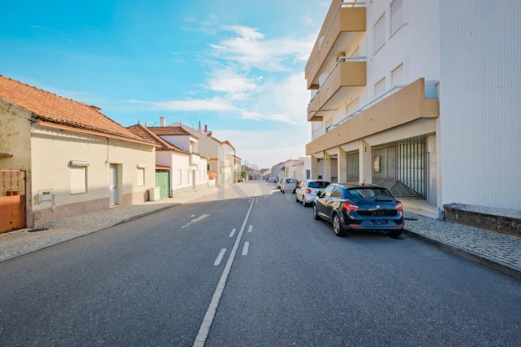 Apartamento T4 para Venda em Cebolais de Cima e Retaxo Foto 33