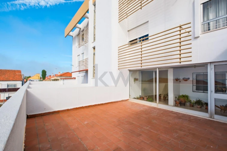 Apartamento T4 para Venda em Cebolais de Cima e Retaxo Foto 29