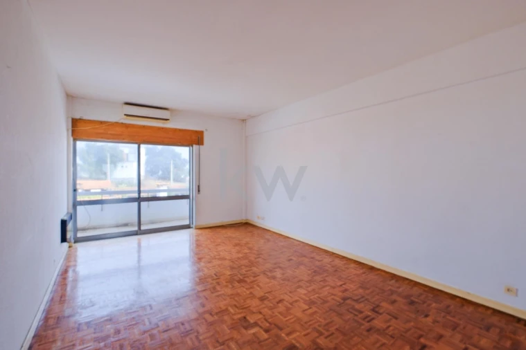 Apartamento T4 para Venda em Cebolais de Cima e Retaxo Foto 5