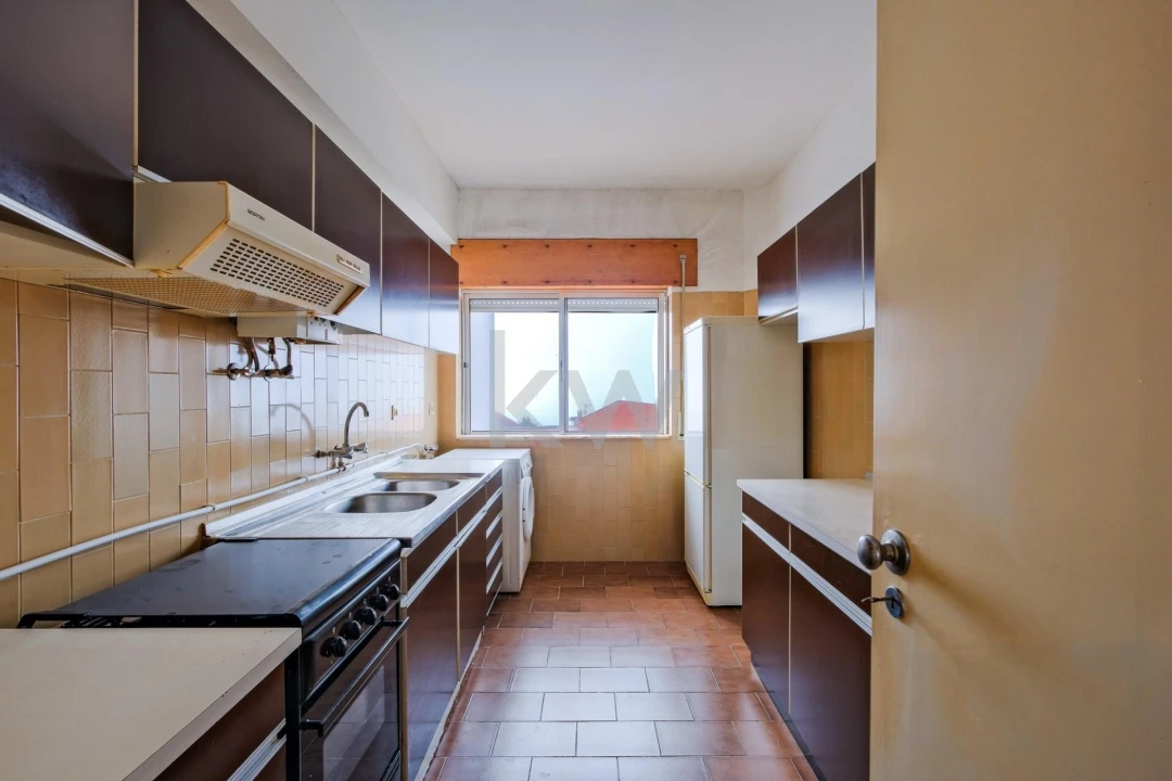 Apartamento T4 para Venda em Cebolais de Cima e Retaxo Foto 1