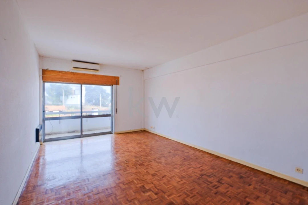 Apartamento T4 para Venda em Cebolais de Cima e Retaxo Foto 5