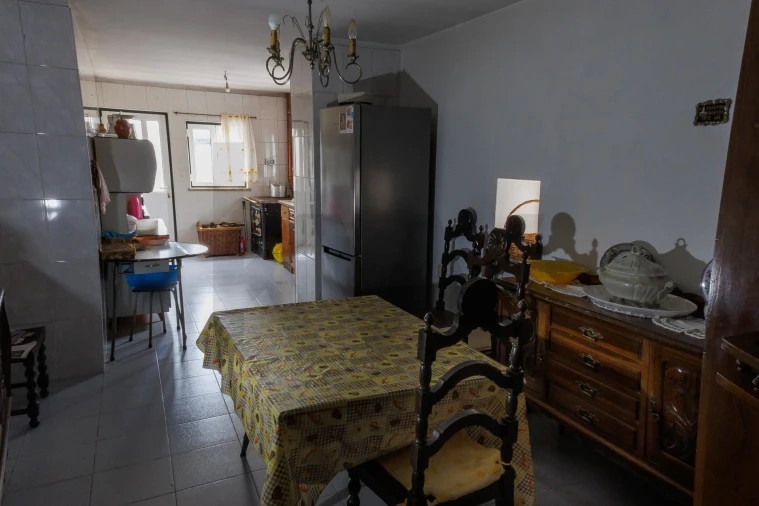 Moradia T3 para Venda em Cepões, Meijinhos e Melcões Foto 24