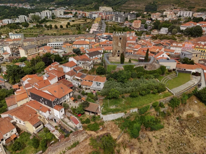 Moradia T3 para Venda em Cepões, Meijinhos e Melcões Foto 12