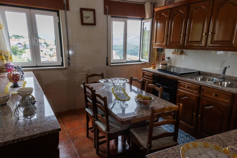 Moradia T3 para Venda em Cepões, Meijinhos e Melcões Foto 20