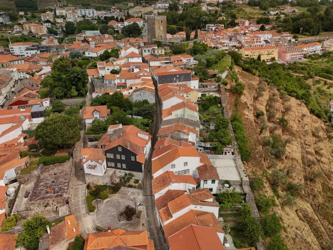 Moradia T3 para Venda em Cepões, Meijinhos e Melcões Foto 5