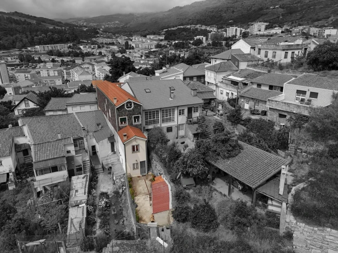 Moradia T3 para Venda em Cepões, Meijinhos e Melcões Foto 2