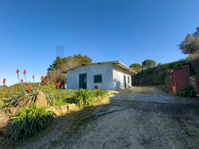 Moradia T3 para Venda em Arranho Foto 48