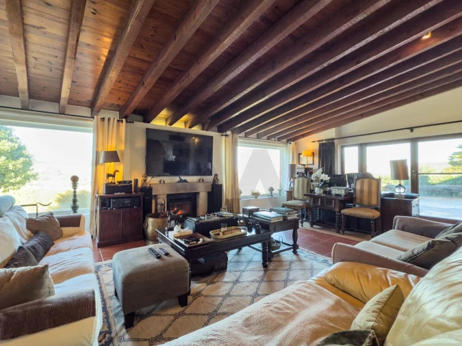 Moradia T3 para Venda em Arranho Foto 5