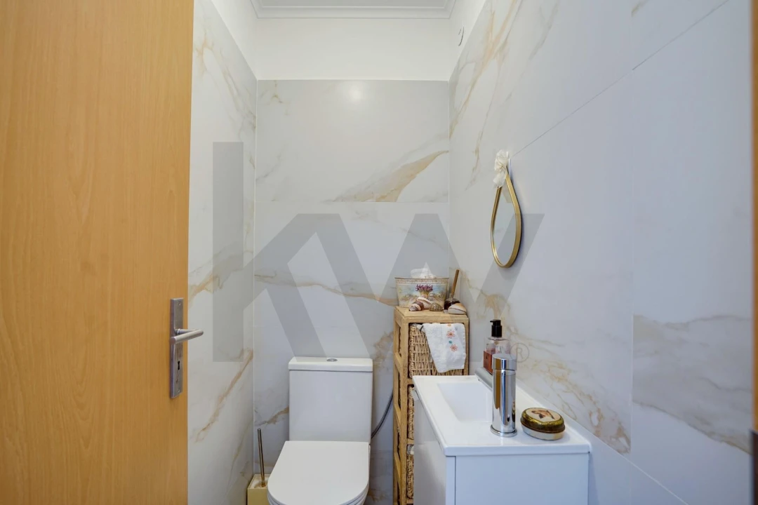 Apartamento T4 para Venda em Santa Clara Foto 26