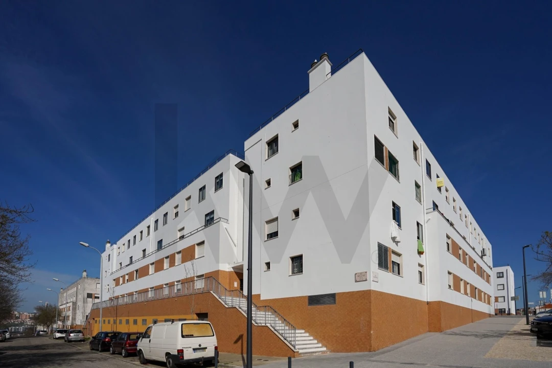 Apartamento T4 para Venda em Santa Clara Foto 32