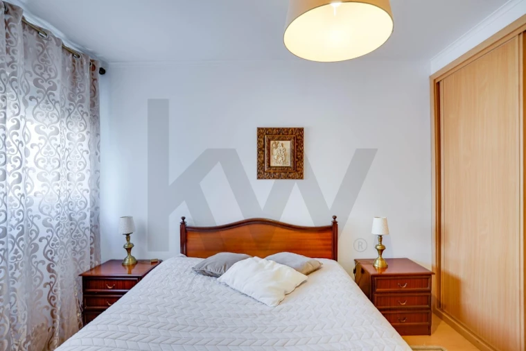 Apartamento T4 para Venda em Santa Clara Foto 17