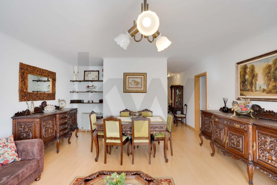 Apartamento T4 para Venda em Santa Clara Foto 3