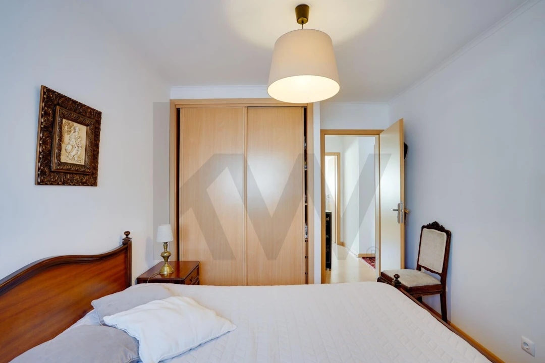 Apartamento T4 para Venda em Santa Clara Foto 18