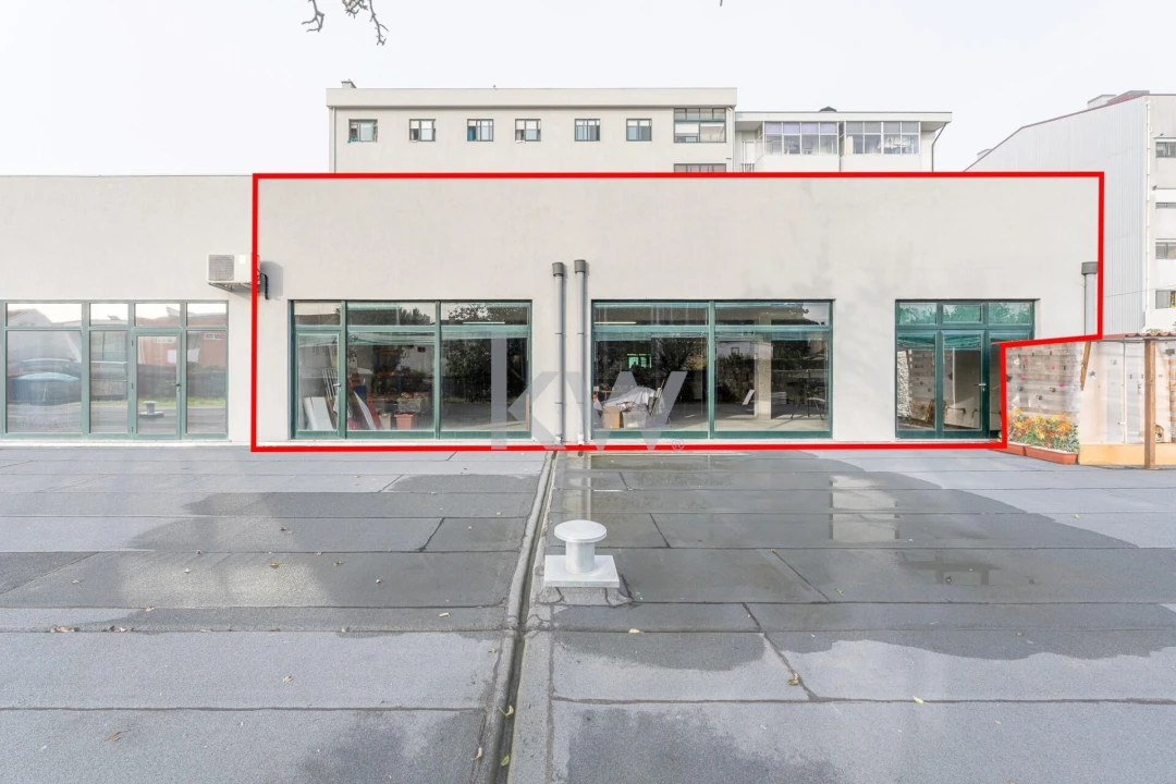 Loja para Venda em São Mamede de Infesta e Senhora da Hora Foto 31