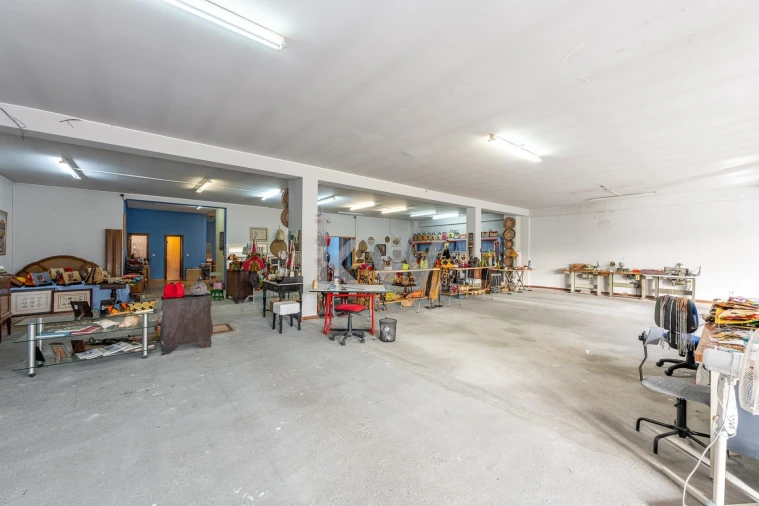 Loja para Venda em São Mamede de Infesta e Senhora da Hora Foto 27