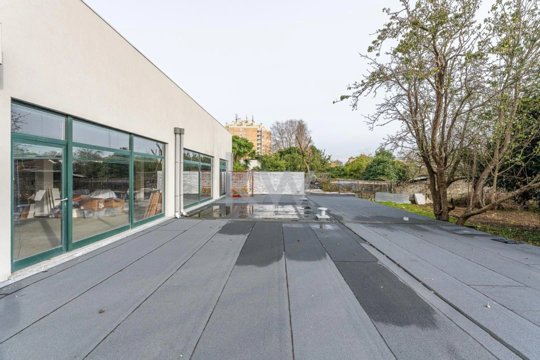 Loja para Venda em São Mamede de Infesta e Senhora da Hora Foto 29