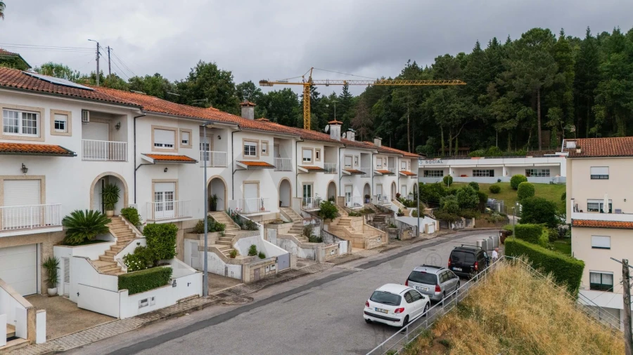 Moradia T4 para Venda em Cabeceiras de Basto Foto 4