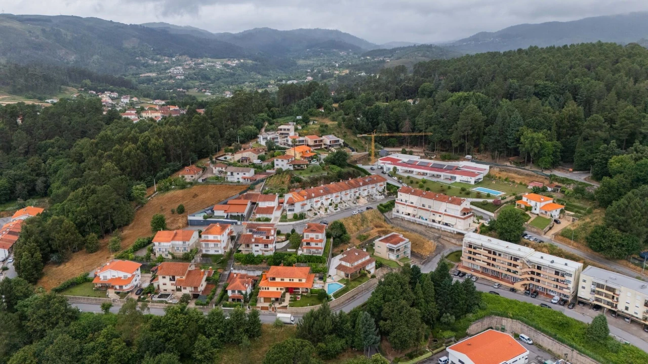 Moradia T4 para Venda em Cabeceiras de Basto Foto 51