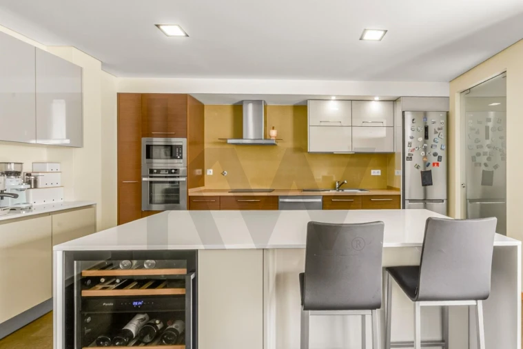 Apartamento T4 para Venda em Santa Maria da Feira, Travanca, Sanfins e Espargo Foto 6