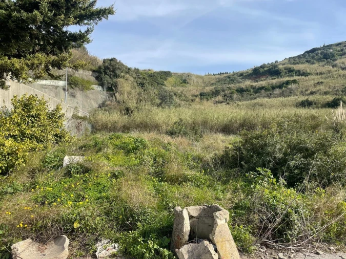Terreno para Venda em Santo António dos Cavaleiros e Frielas Foto 2