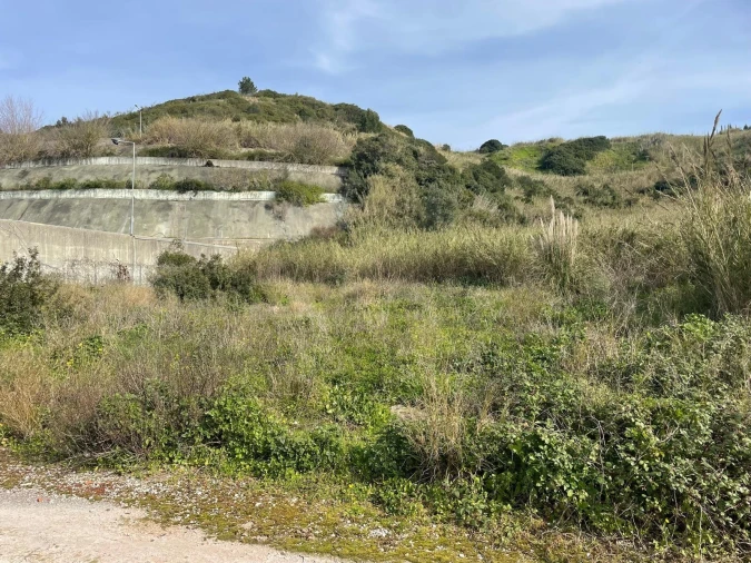 Terreno para Venda em Santo António dos Cavaleiros e Frielas Foto 9