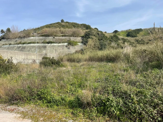 Terreno para Venda em Santo António dos Cavaleiros e Frielas Foto 6