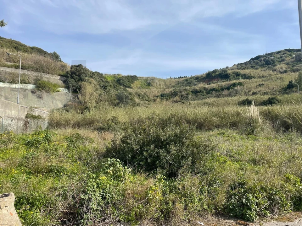 Terreno para Venda em Santo António dos Cavaleiros e Frielas Foto 4