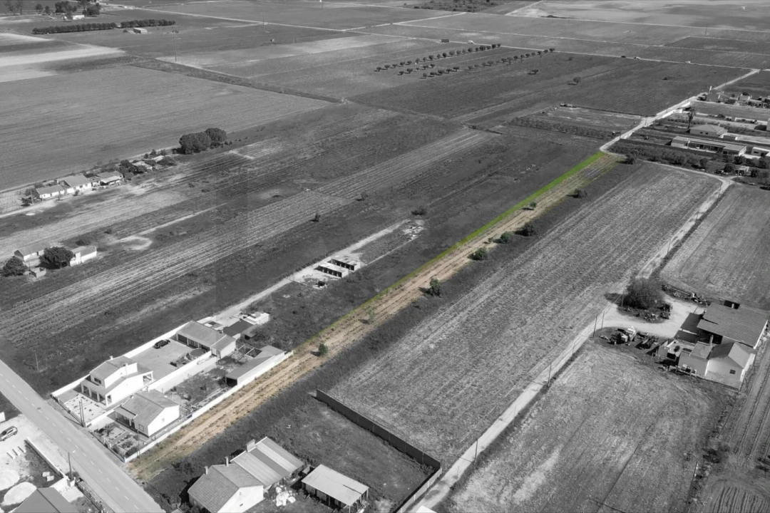 Terreno para Venda em Benfica do Ribatejo Foto 1