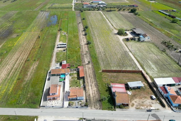 Terreno para Venda em Benfica do Ribatejo Foto 4