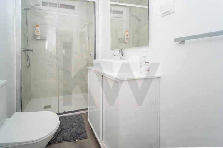 Prédio para Venda em São Martinho do Bispo e Ribeira de Frades Foto 34